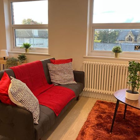 Magnificent Refurbished 1 Bed Flat Few Steps To High St ! - 4 East House Apartment Епсъм Екстериор снимка